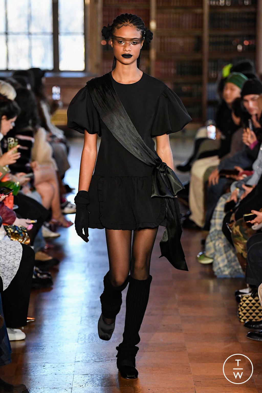 Fashion Week New York Fall/Winter 2023 look 33 from the Sandy Liang collection womenswear