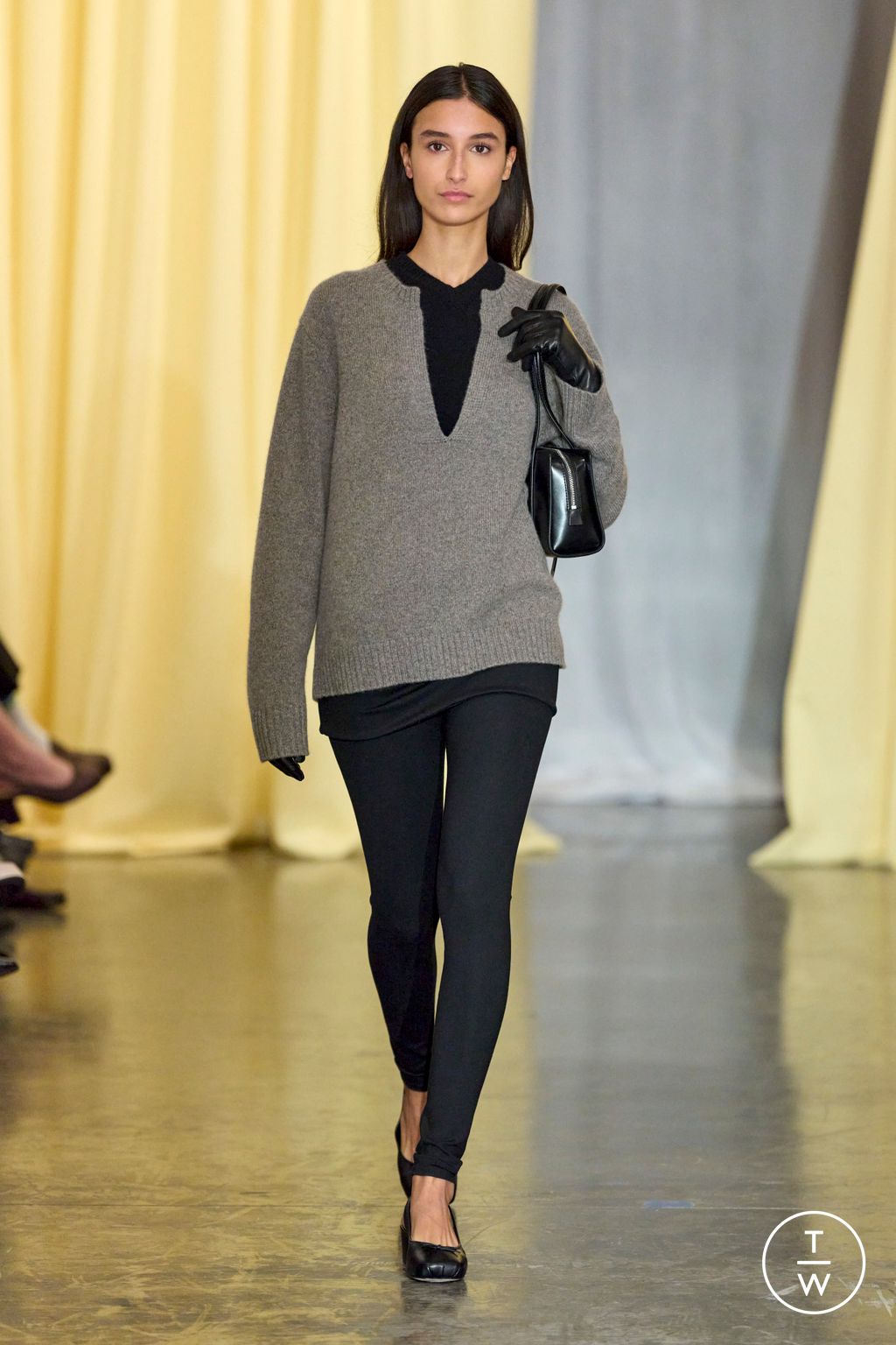 Fashion Week New York Fall/Winter 2024 look 6 de la collection Sandy Liang womenswear
