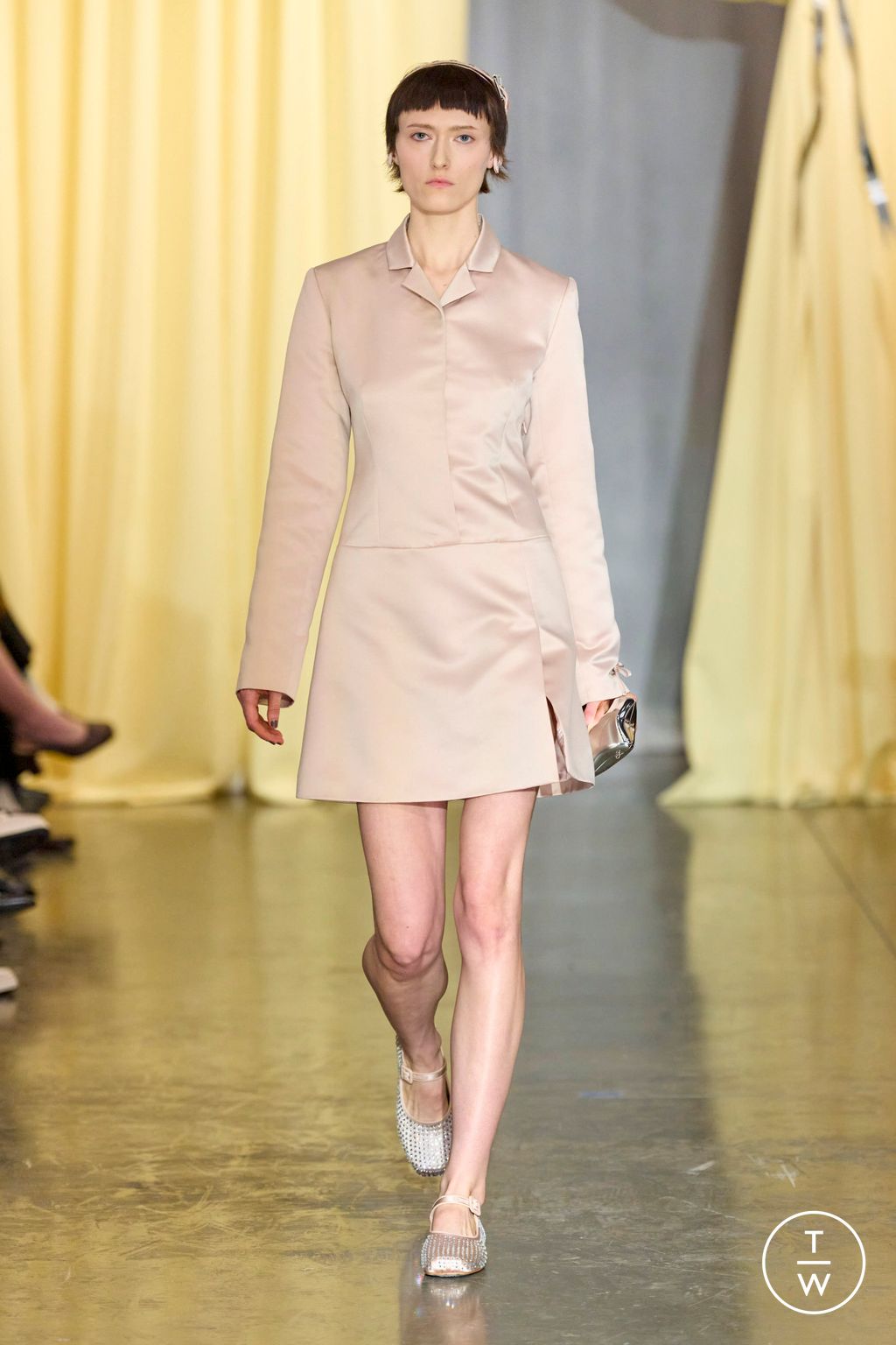 Fashion Week New York Fall/Winter 2024 look 15 de la collection Sandy Liang womenswear