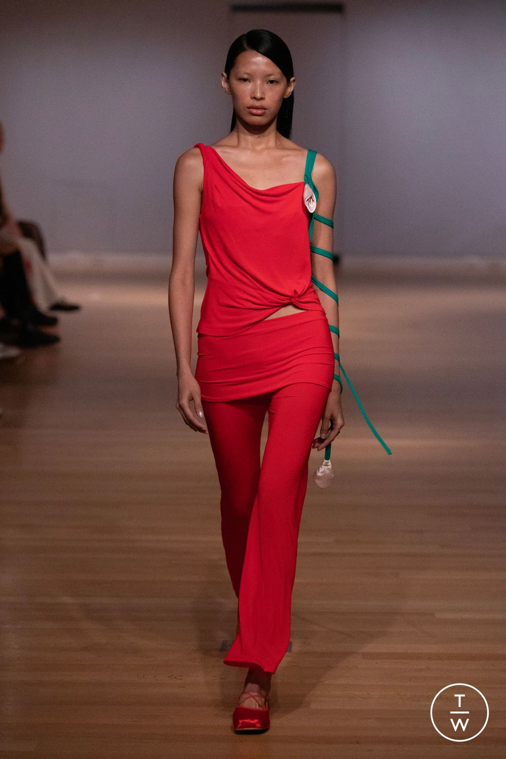 Fashion Week New York Spring/Summer 2024 look 15 from the Sandy Liang collection 女装