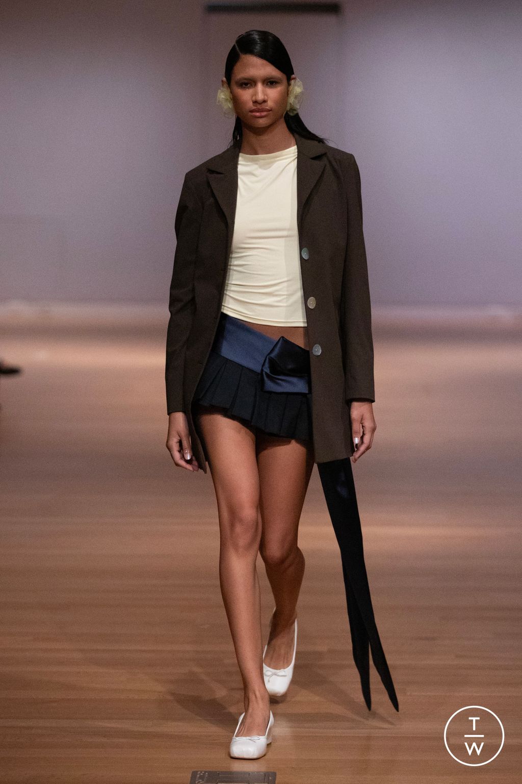 Fashion Week New York Spring/Summer 2024 look 2 de la collection Sandy Liang womenswear