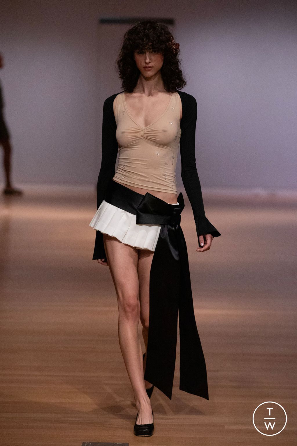 Fashion Week New York Spring/Summer 2024 look 23 de la collection Sandy Liang womenswear
