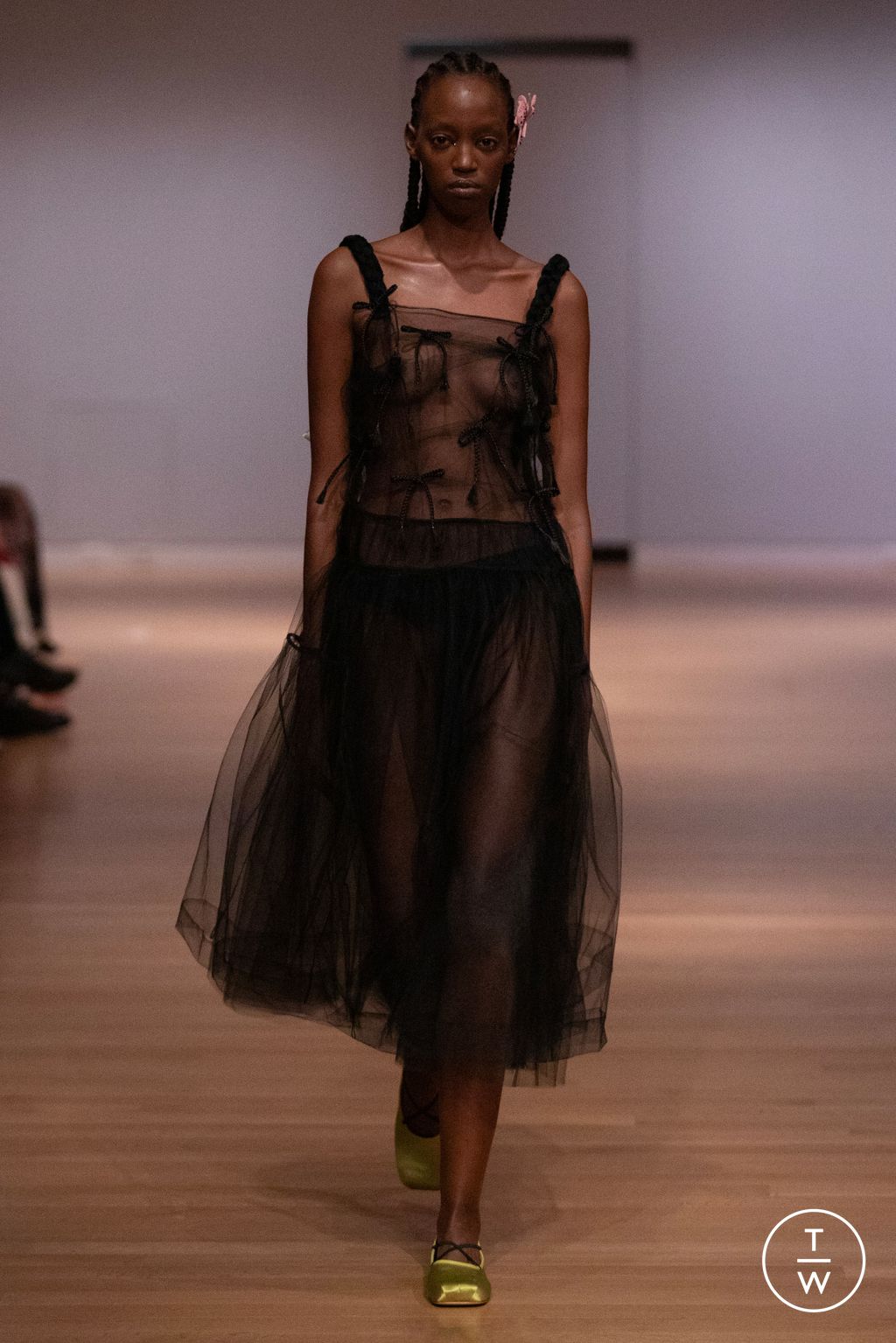 Fashion Week New York Spring/Summer 2024 look 34 from the Sandy Liang collection womenswear