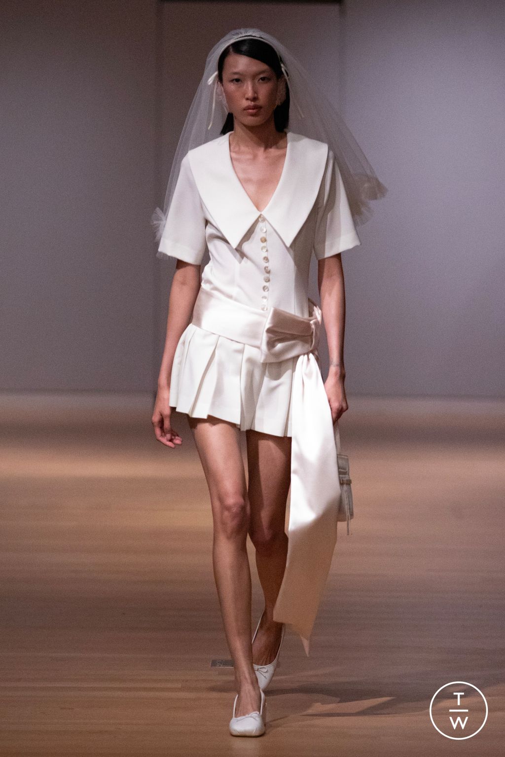 Fashion Week New York Spring/Summer 2024 look 38 from the Sandy Liang collection womenswear