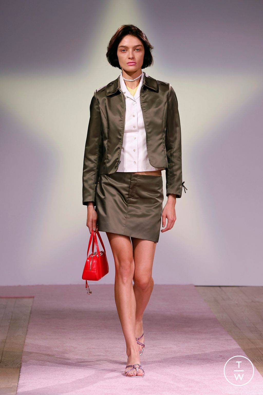Fashion Week New York Spring/Summer 2025 look 9 from the Sandy Liang collection womenswear