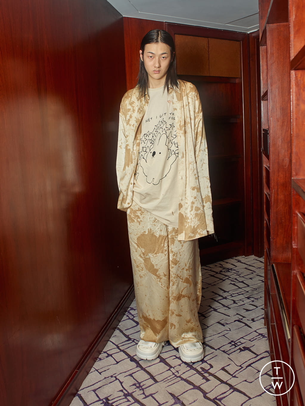 Fashion Week Paris Spring/Summer 2022 look 18 from the Sankuanz collection 男装