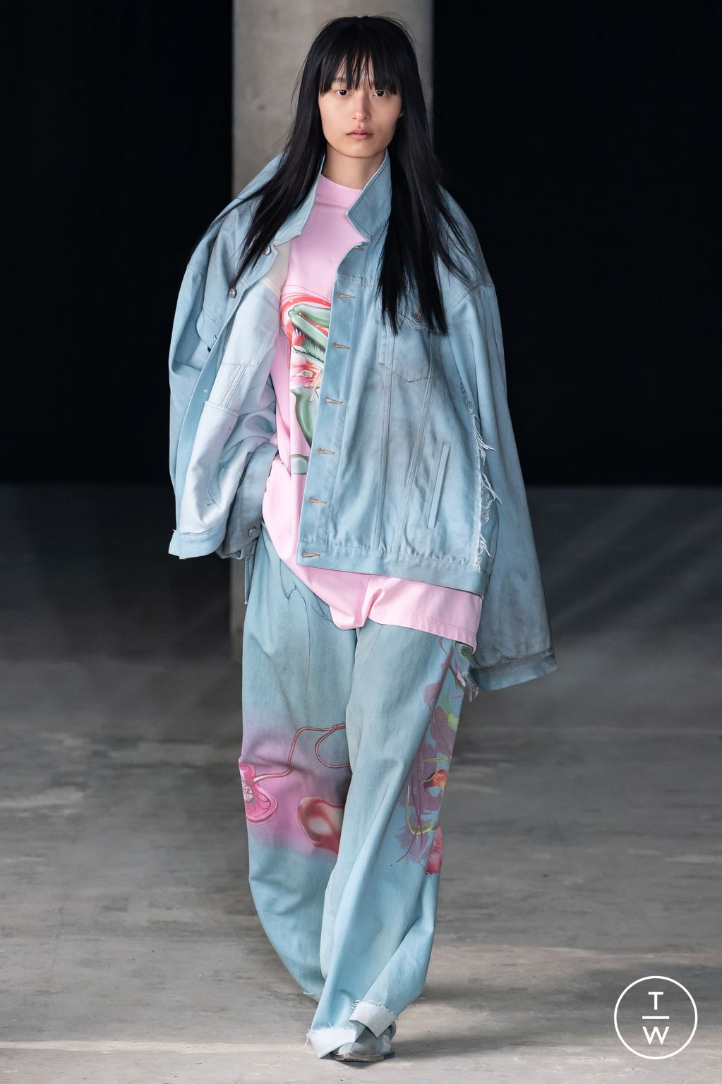 Fashion Week Paris Fall/Winter 2024 look 10 de la collection Sankuanz menswear