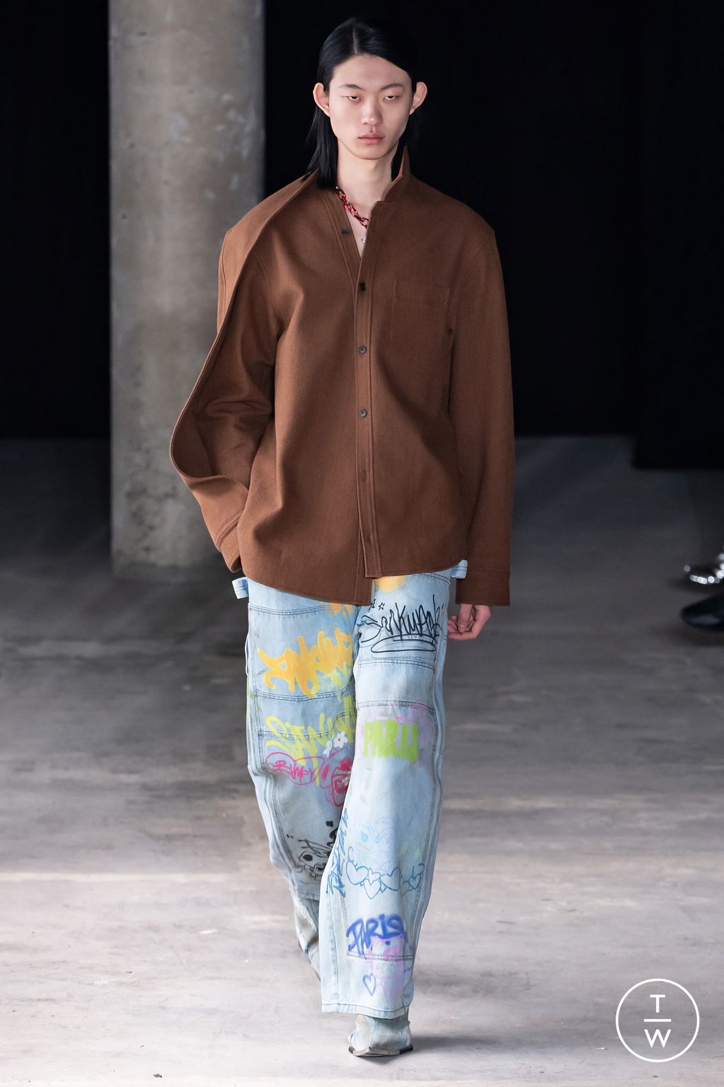 Fashion Week Paris Fall/Winter 2024 look 16 from the Sankuanz collection menswear