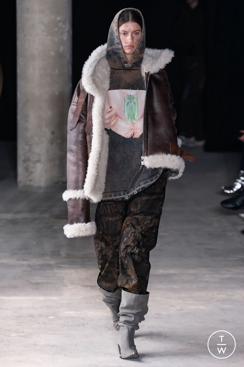 Fashion Week Paris Fall/Winter 2024 look 19 from the Sankuanz collection menswear