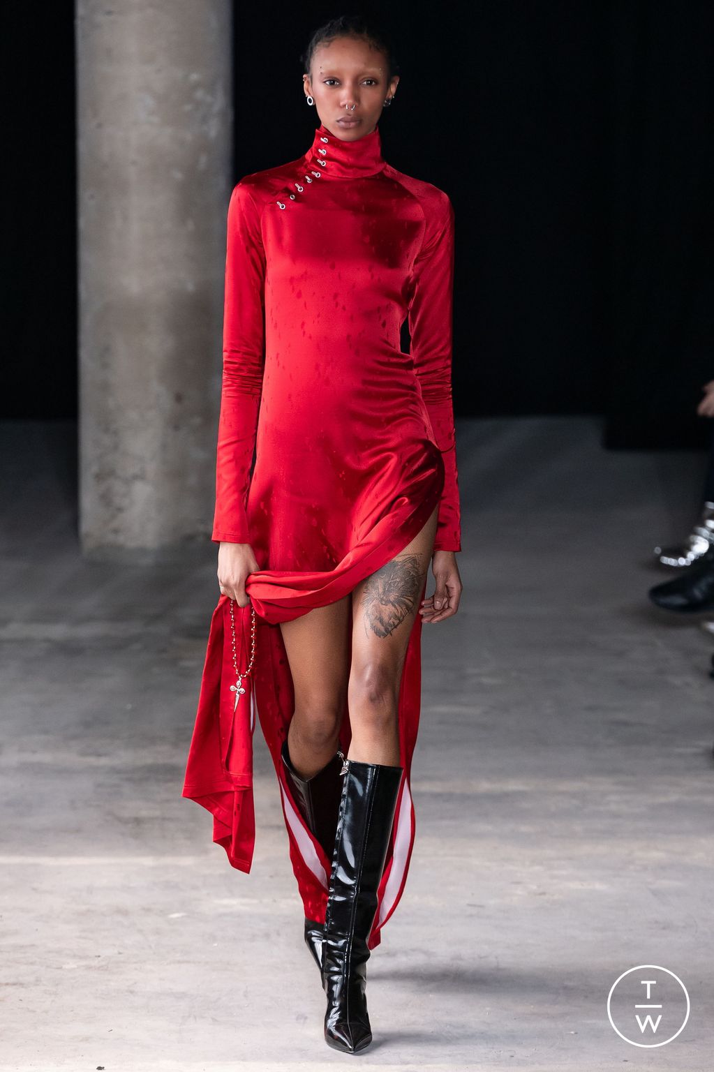 Fashion Week Paris Fall/Winter 2024 look 28 de la collection Sankuanz menswear