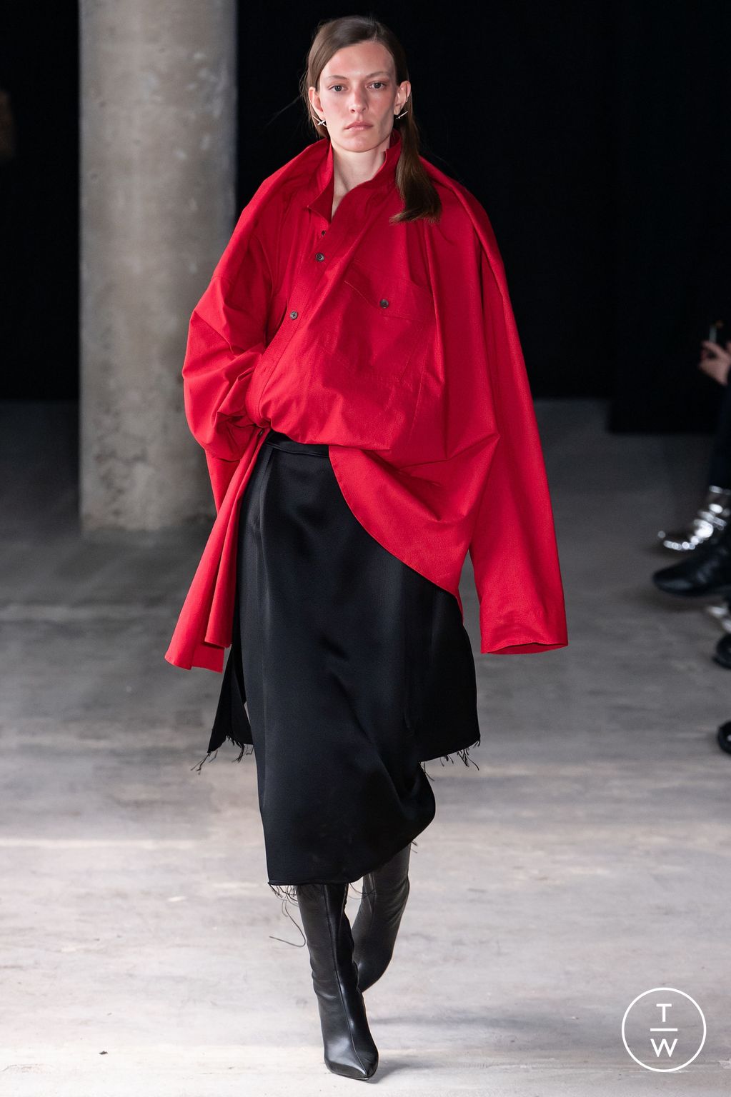 Fashion Week Paris Fall/Winter 2024 look 29 de la collection Sankuanz menswear