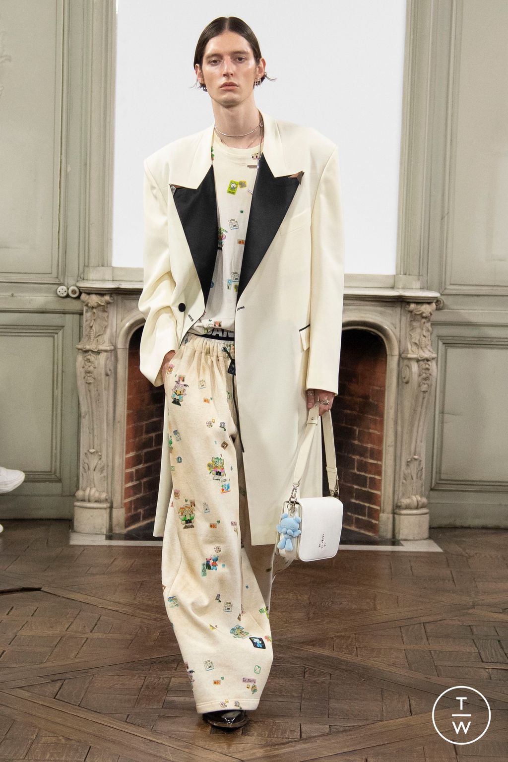 Fashion Week Paris Spring/Summer 2024 look 18 from the Sankuanz collection menswear