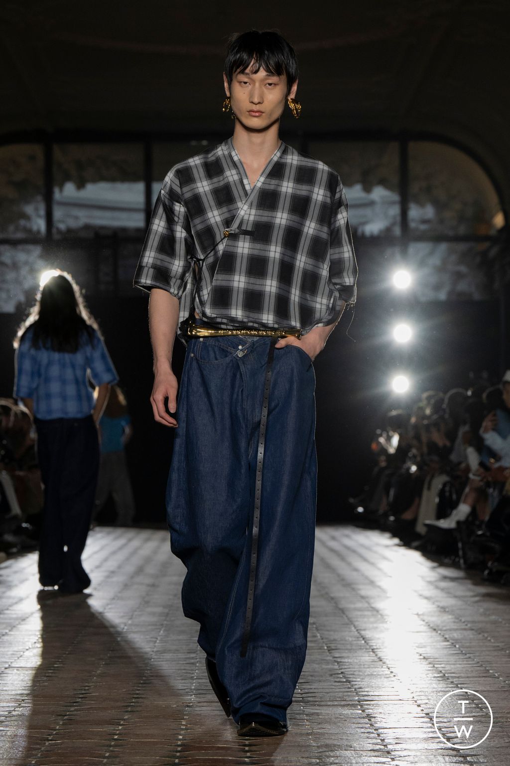 Fashion Week Paris Spring-Summer 2025 look 8 from the Sankuanz collection 男装