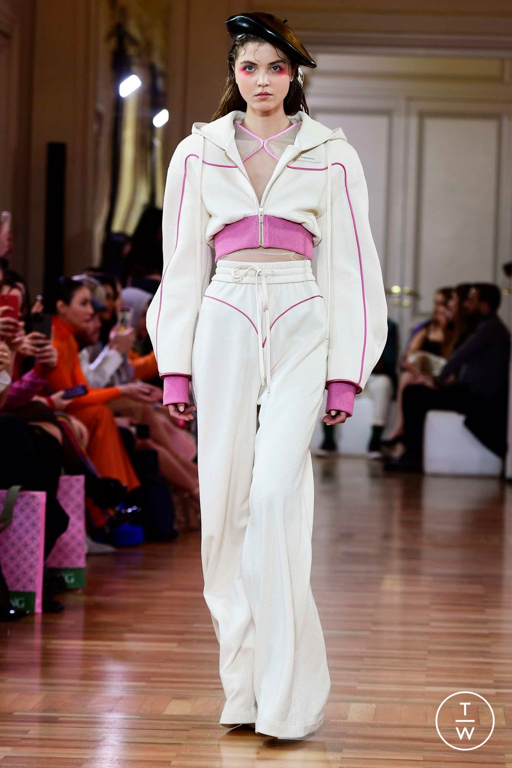 Fashion Week Milan Fall/Winter 2023 look 16 from the SARA WONG collection womenswear