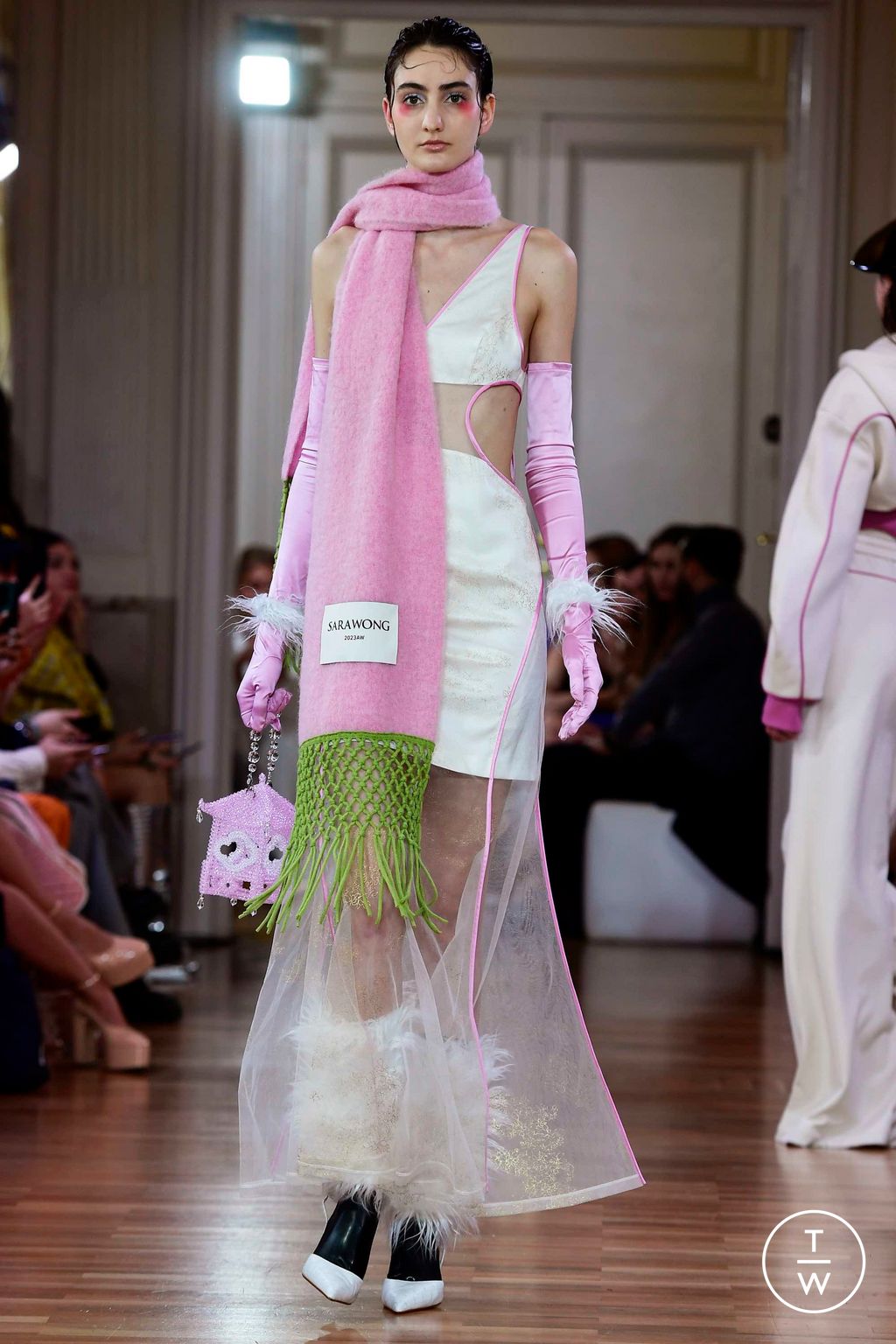 Fashion Week Milan Fall/Winter 2023 look 18 de la collection SARA WONG womenswear