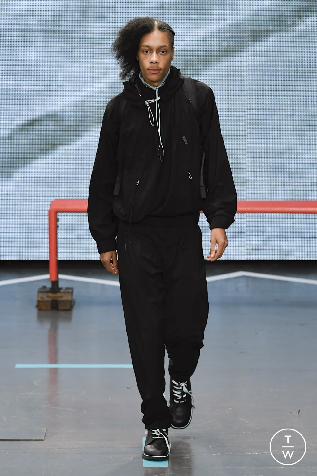 Fashion Week London Spring/Summer 2022 look 1 from the Saul Nash collection menswear