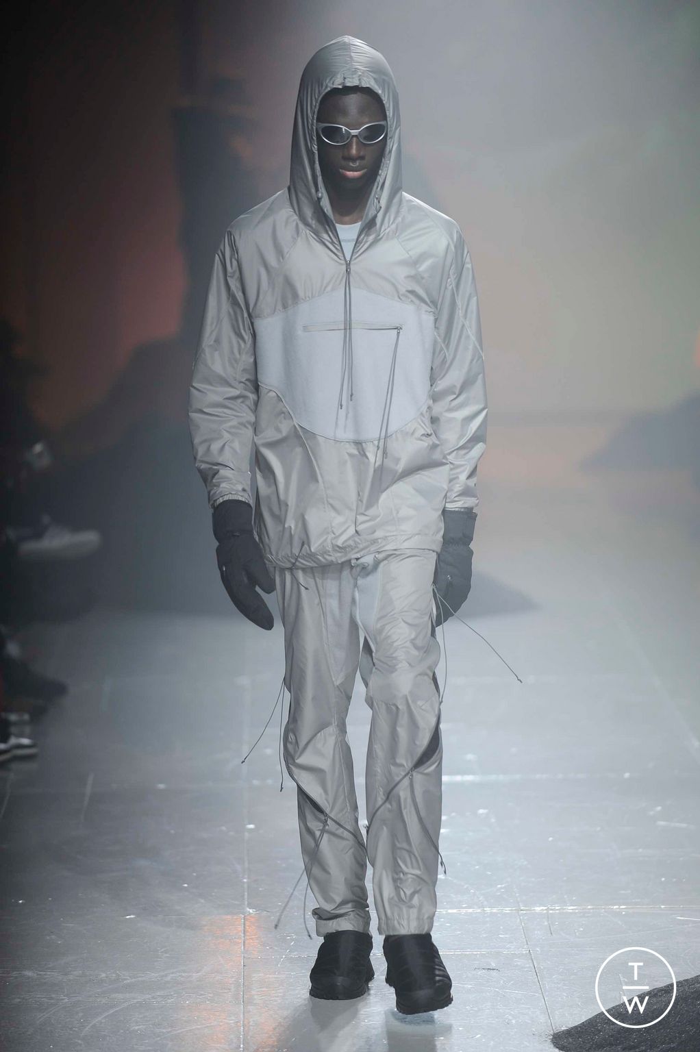 Fashion Week London Fall/Winter 2023 look 45 from the Saul Nash collection menswear