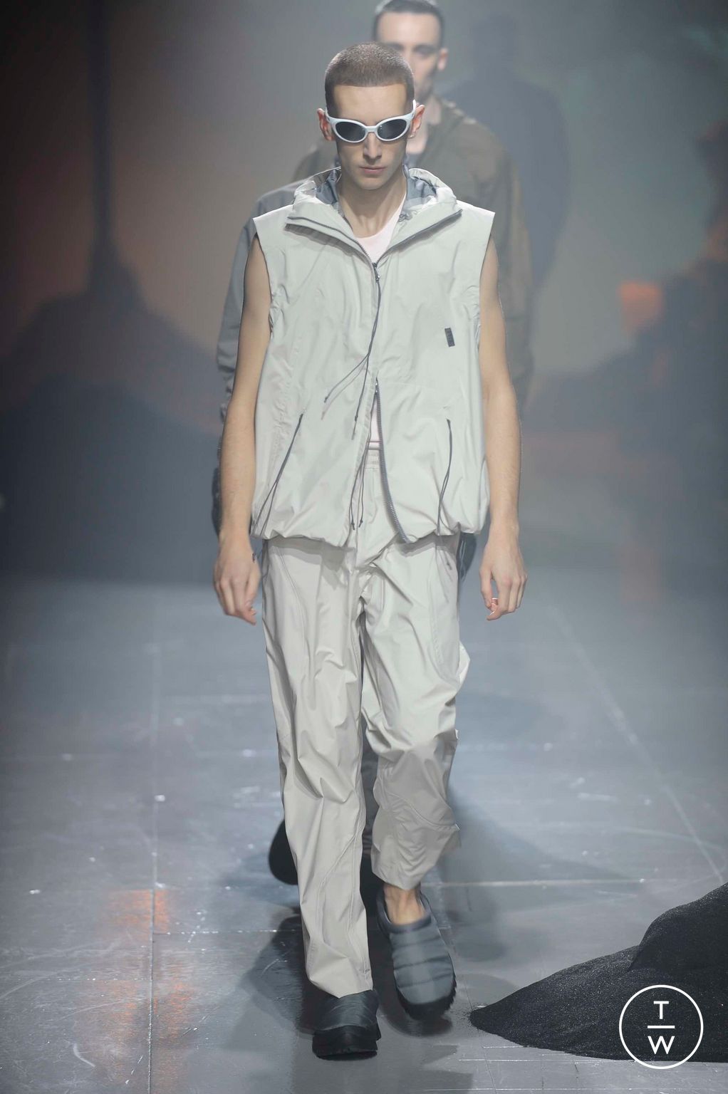 Fashion Week London Fall/Winter 2023 look 47 from the Saul Nash collection 男装