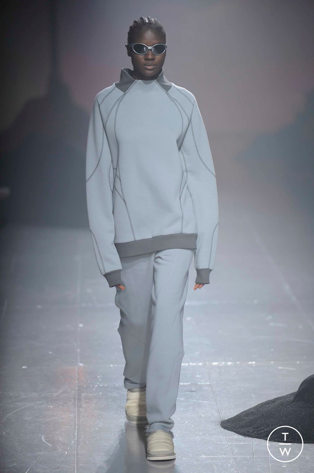 Fashion Week London Fall/Winter 2023 look 51 from the Saul Nash collection 男装