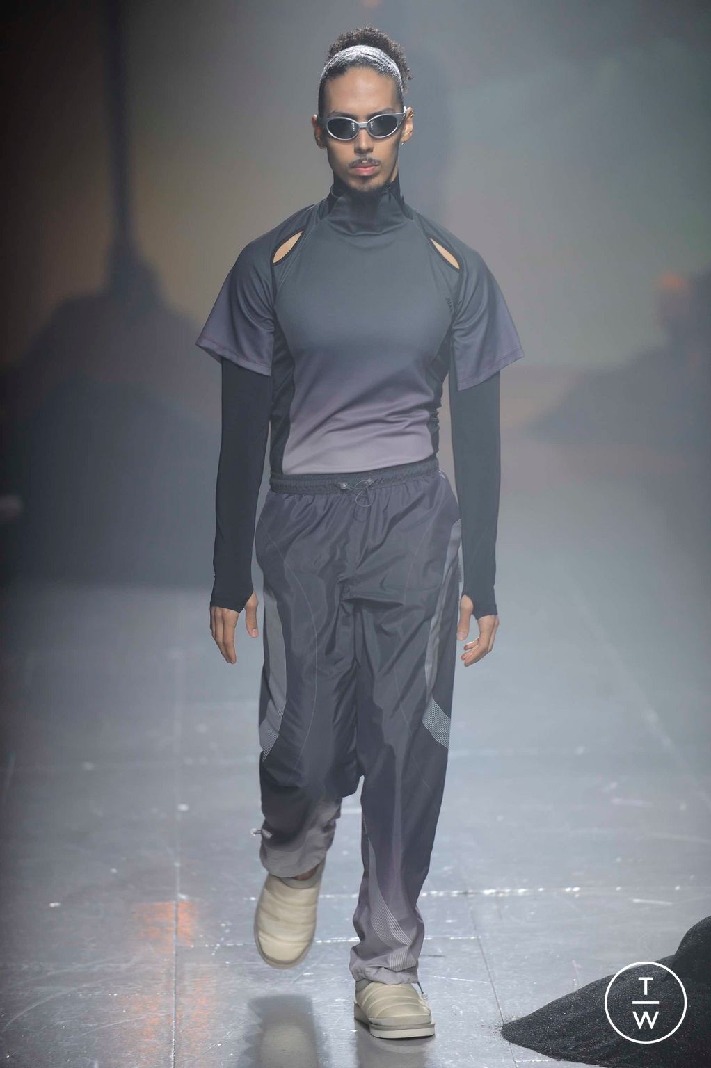 Fashion Week London Fall/Winter 2023 look 55 from the Saul Nash collection 男装