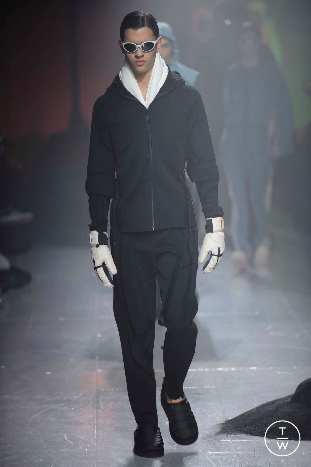 Fashion Week London Fall/Winter 2023 look 65 from the Saul Nash collection 男装