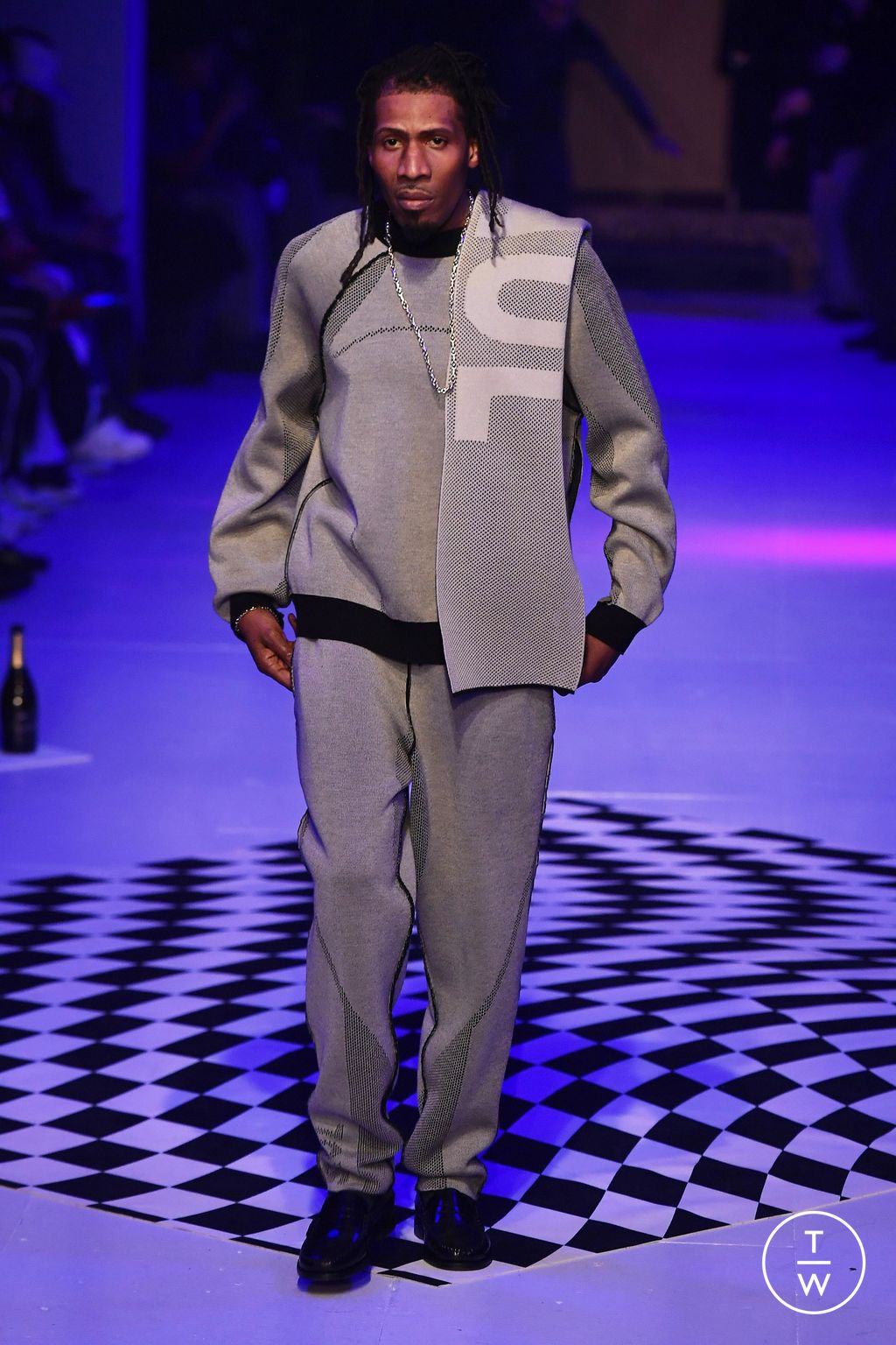 Fashion Week London Fall/Winter 2024 look 21 from the Saul Nash collection 女装
