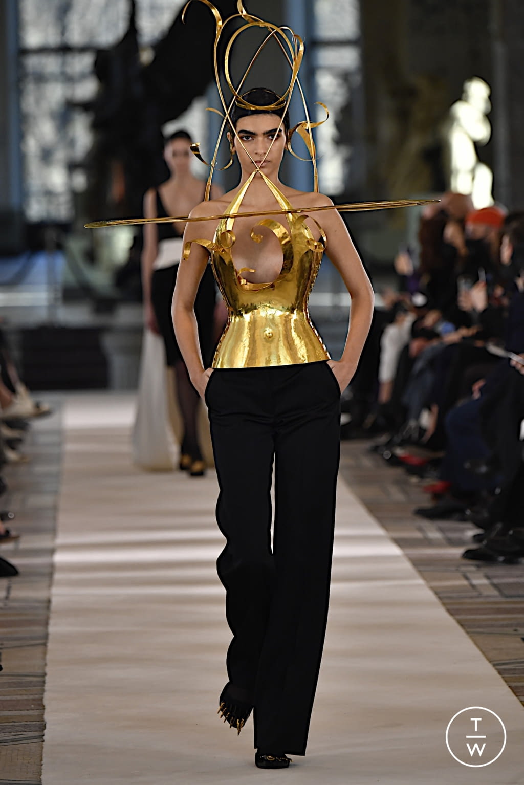 Fashion Week Paris Spring/Summer 2022 look 19 from the Schiaparelli collection 高级定制