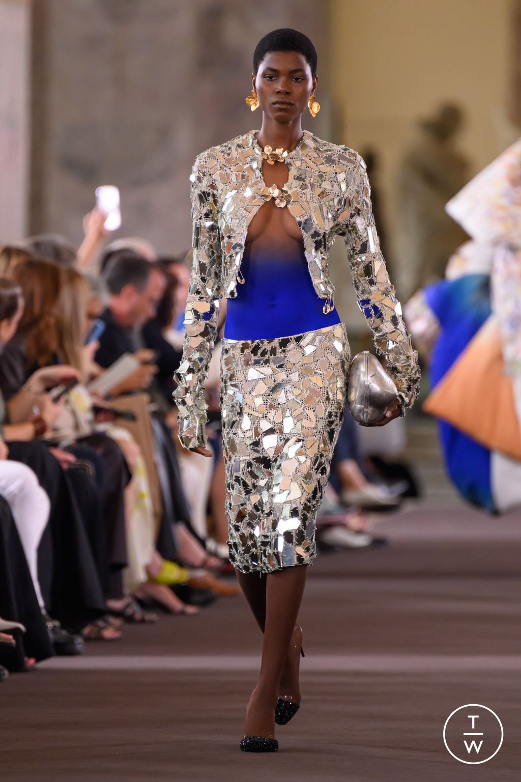 Fashion Week Paris Fall/Winter 2023 look 28 de la collection Schiaparelli couture