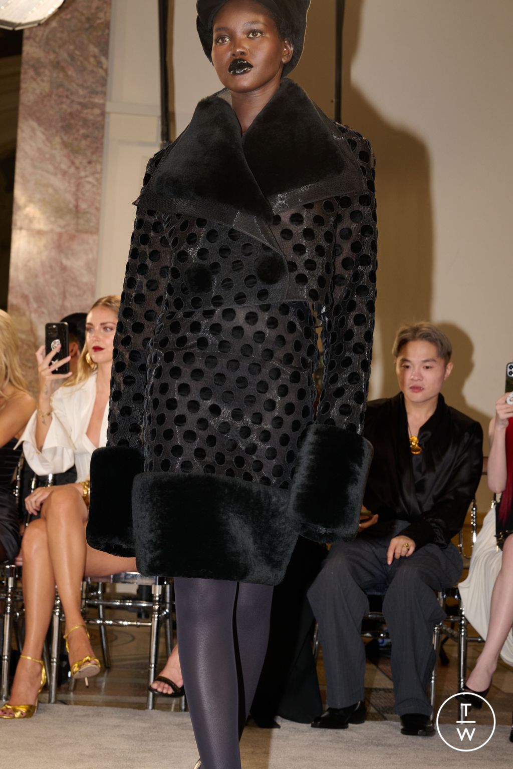 Fashion Week Paris Fall/Winter 2025 look 6 de la collection Schiaparelli couture
