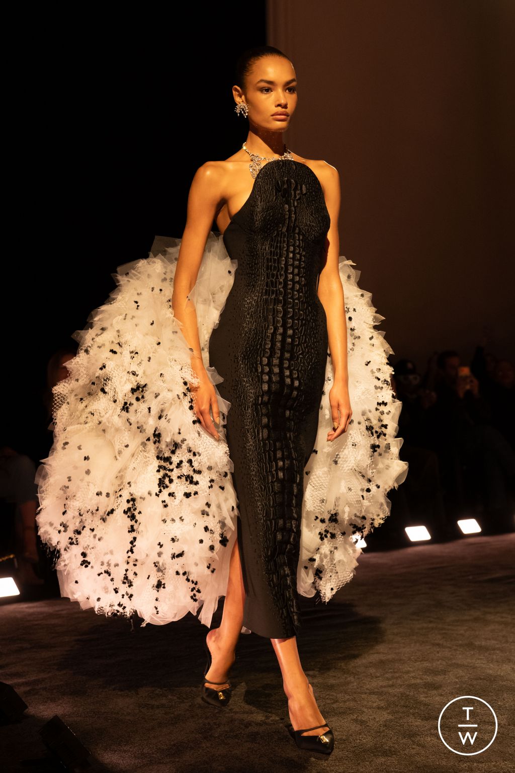 Fashion Week Paris Spring/Summer 2026 look 6 from the Schiaparelli collection 高级定制