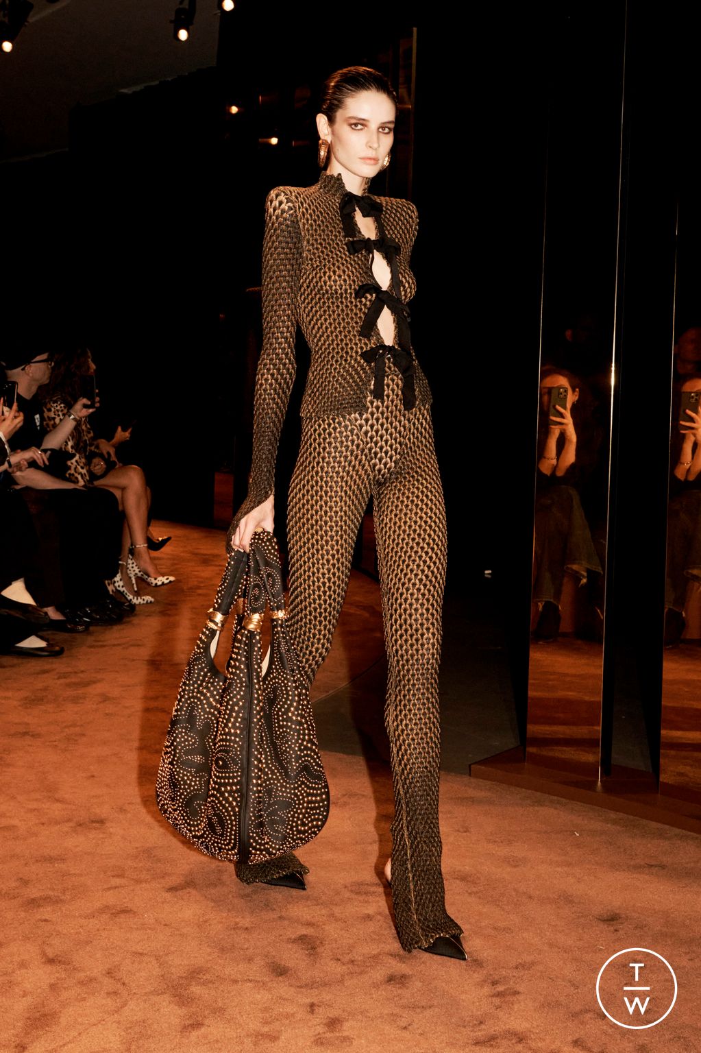 Fashion Week Paris Fall/Winter 2025 look 13 from the Schiaparelli collection womenswear