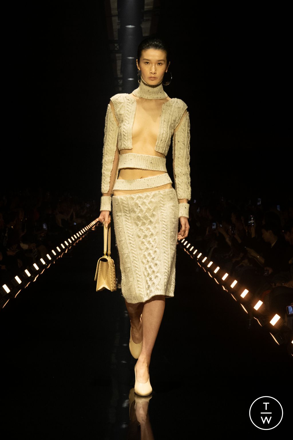 Fashion Week Paris Fall/Winter 2026 look 12 de la collection Schiaparelli womenswear