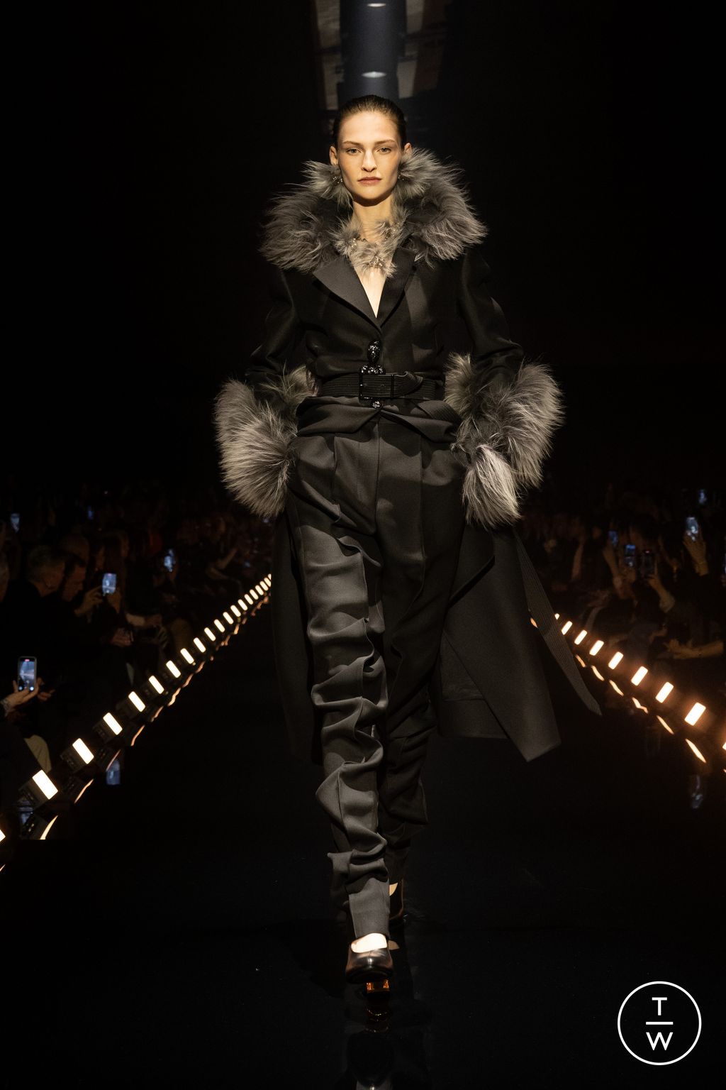 Fashion Week Paris Fall/Winter 2026 look 30 de la collection Schiaparelli womenswear