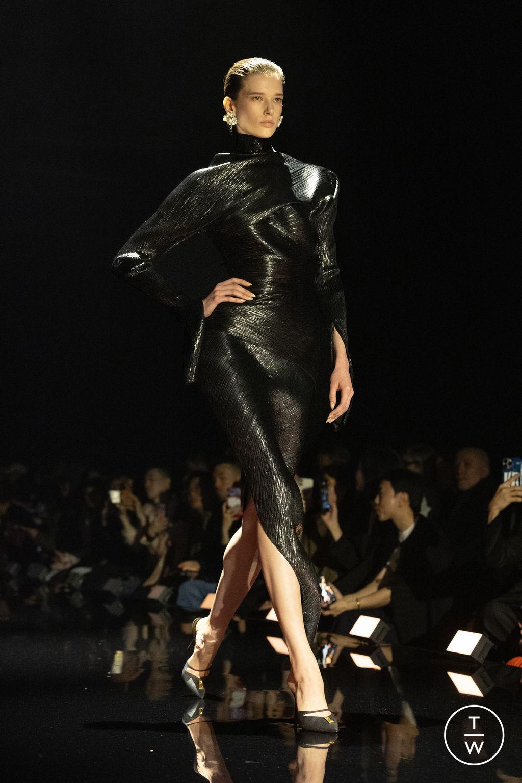 Fashion Week Paris Fall/Winter 2026 look 47 from the Schiaparelli collection womenswear