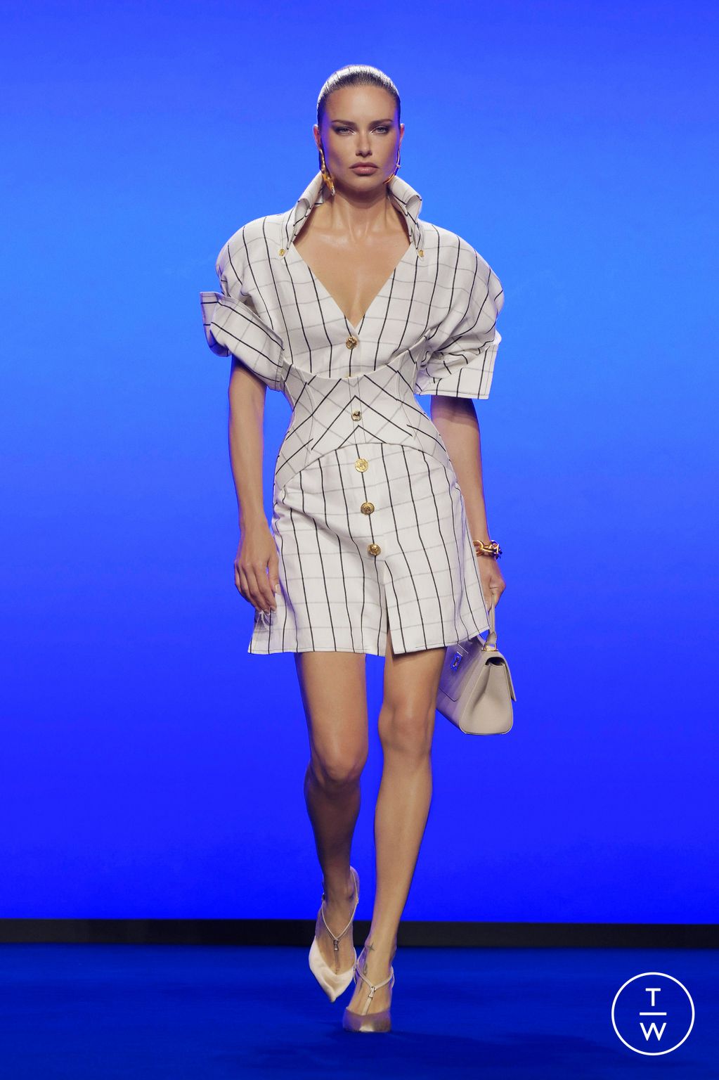 Fashion Week Paris Spring/Summer 2025 look 5 from the Schiaparelli collection womenswear