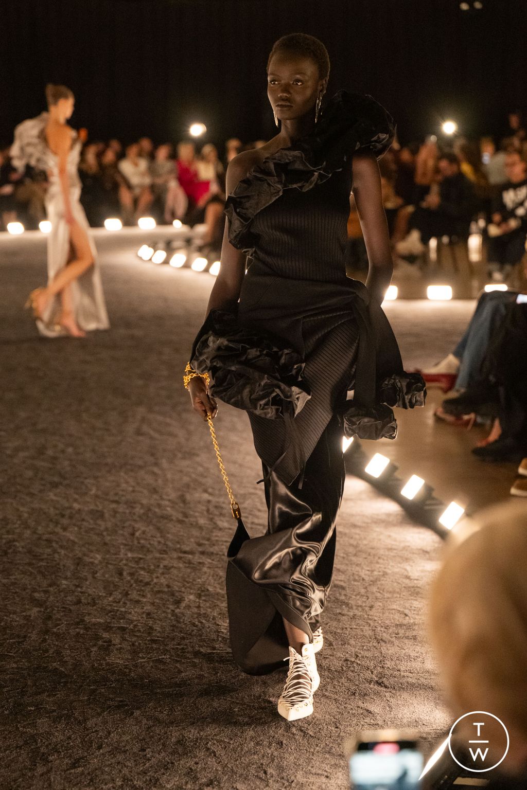 Fashion Week Paris Spring/Summer 2026 look 23 from the Schiaparelli collection womenswear