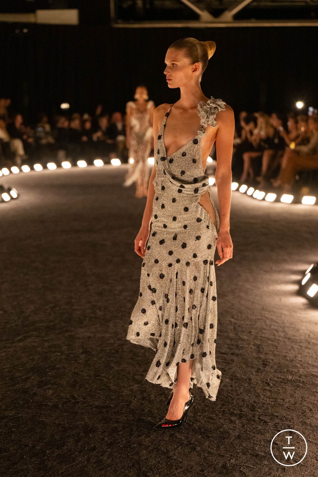 Fashion Week Paris Spring/Summer 2026 look 43 from the Schiaparelli collection womenswear