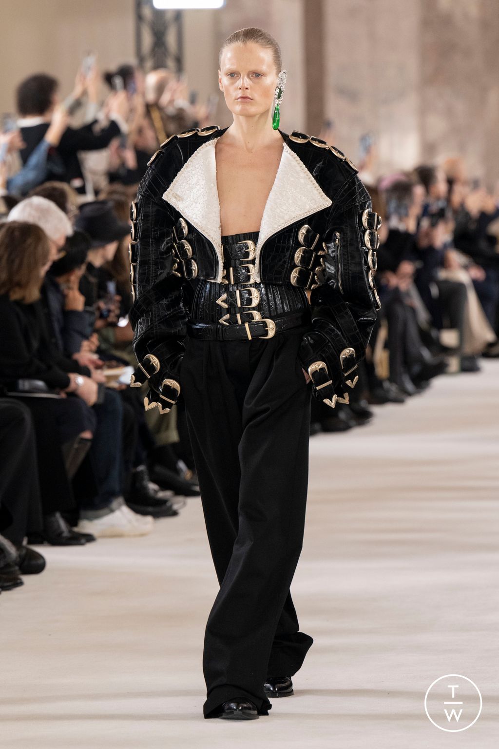 Fashion Week Paris Spring/Summer 2024 look 8 from the Schiaparelli collection couture