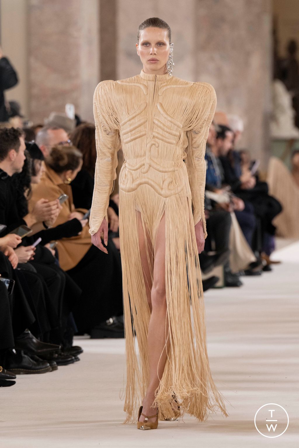 Fashion Week Paris Spring/Summer 2024 look 22 from the Schiaparelli collection couture