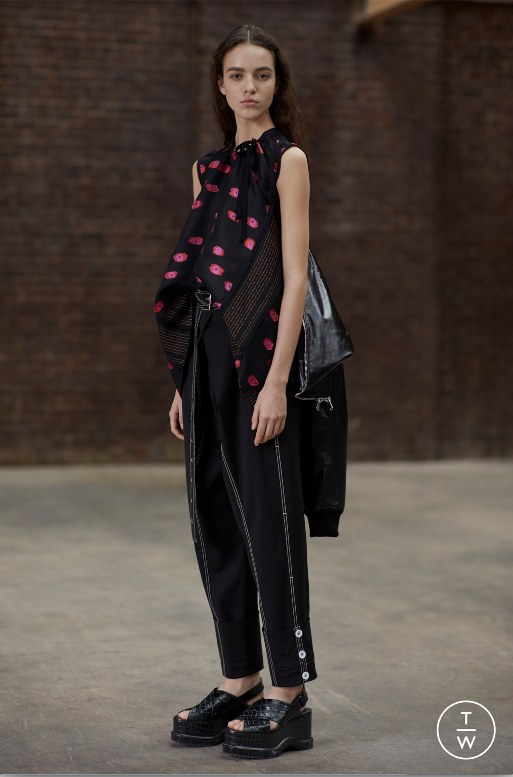 Fashion Week New York Pre-Fall 2017 look 2 from the Proenza Schouler collection womenswear