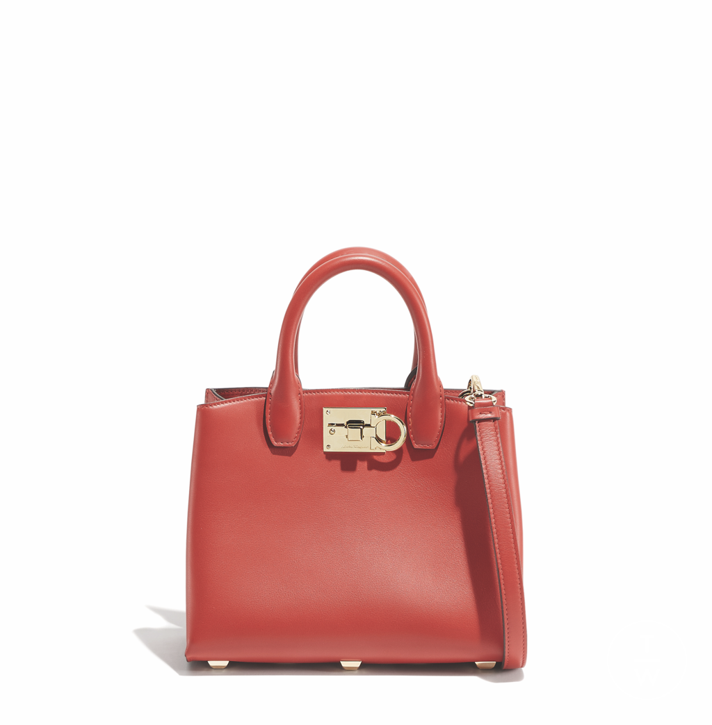 Fashion Week Milan Fall/Winter 2018 look 20 from the Ferragamo collection 女装配饰