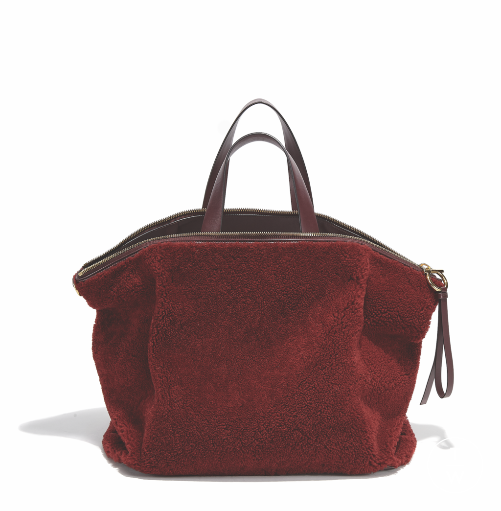 Fashion Week Milan Fall/Winter 2018 look 34 from the Ferragamo collection womenswear accessories