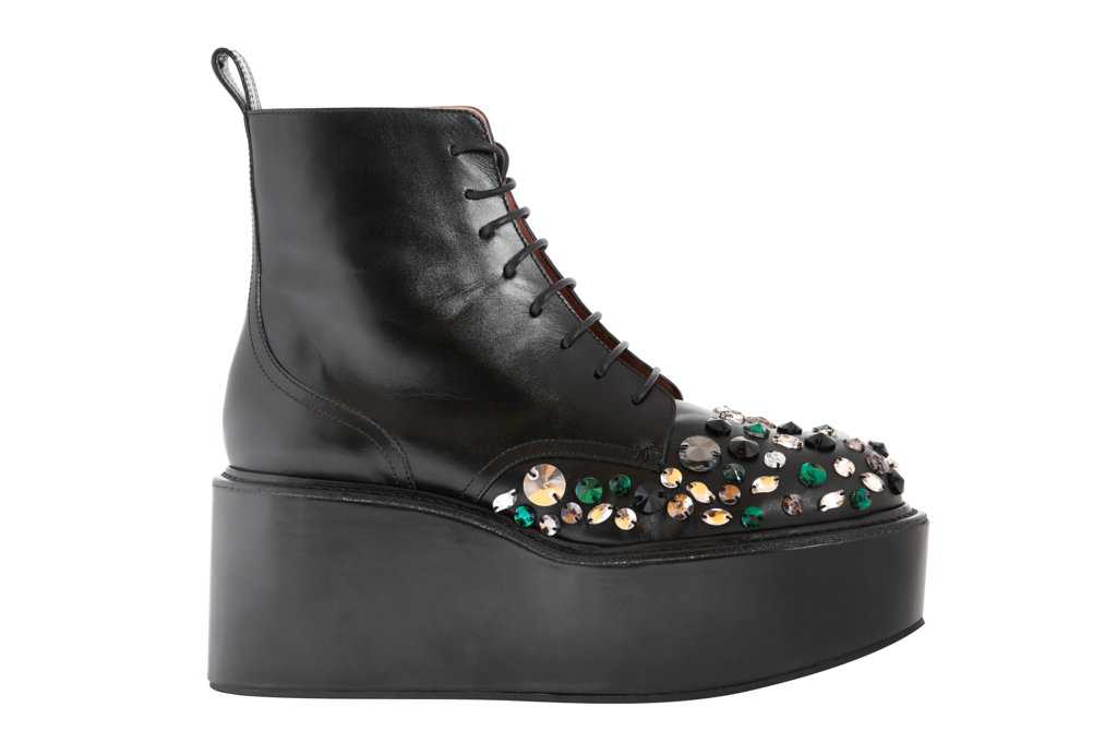 Fashion Week Paris Fall/Winter 2020 look 28 from the Rochas collection womenswear accessories