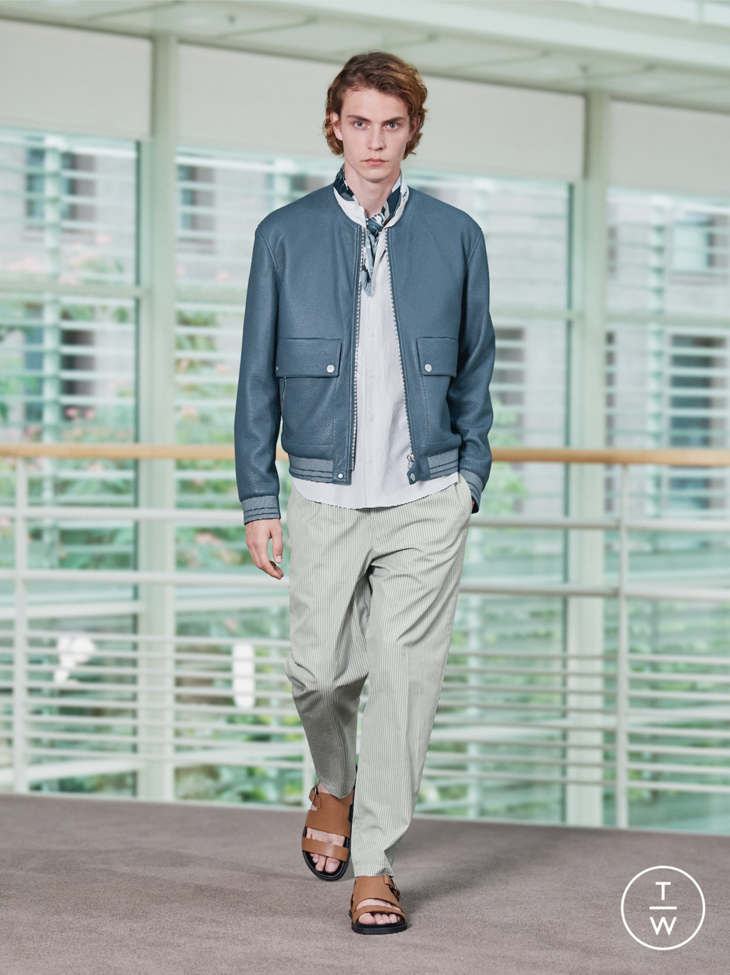 Fashion Week Paris Spring/Summer 2021 look 10 from the Hermès collection 男装