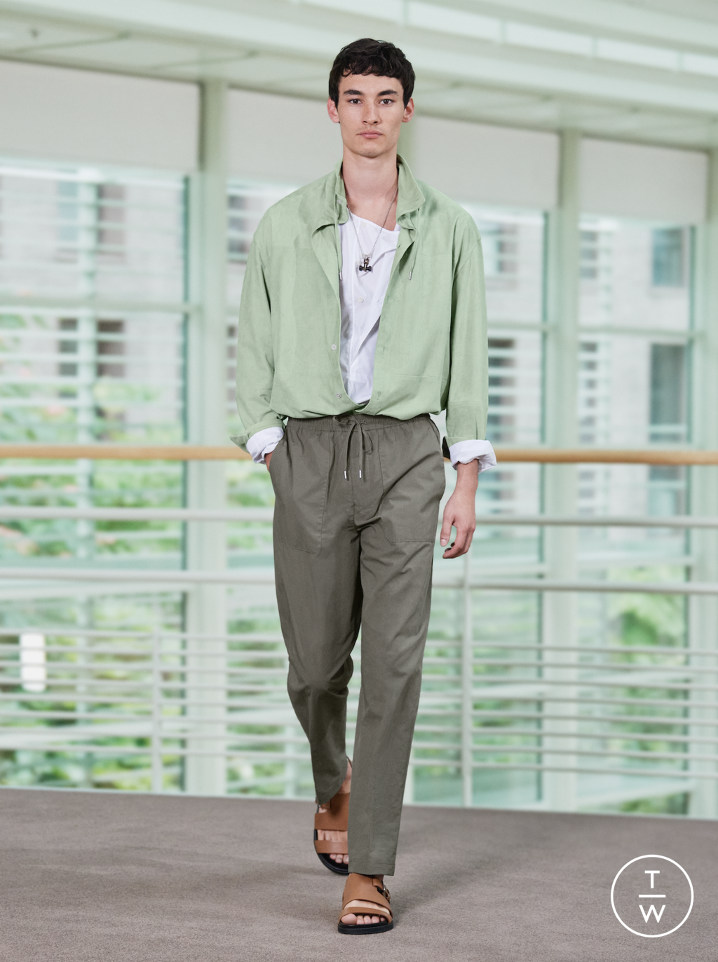 Fashion Week Paris Spring/Summer 2021 look 18 de la collection Hermès menswear