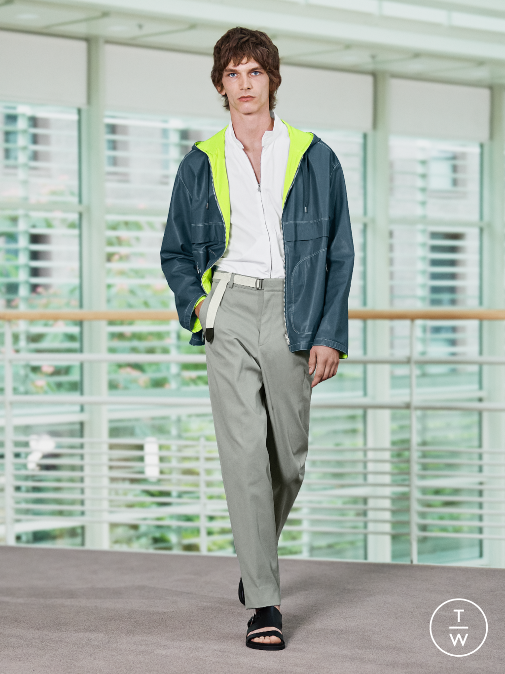 Fashion Week Paris Spring/Summer 2021 look 20 from the Hermès collection menswear