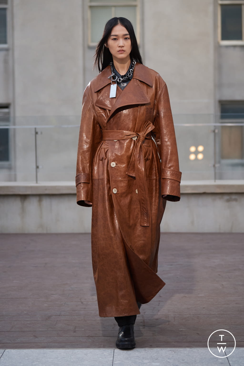 Fashion Week Paris Fall/Winter 2021 look 31 from the Sean Suen collection menswear