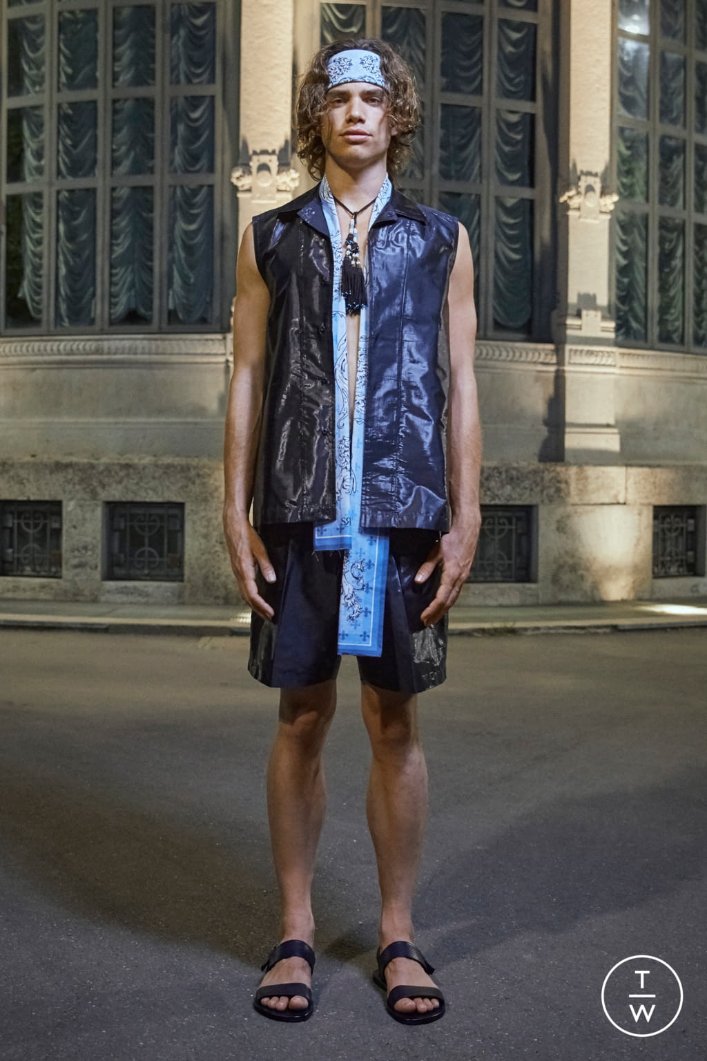 Fashion Week Milan Spring/Summer 2021 look 2 from the Serdar collection menswear