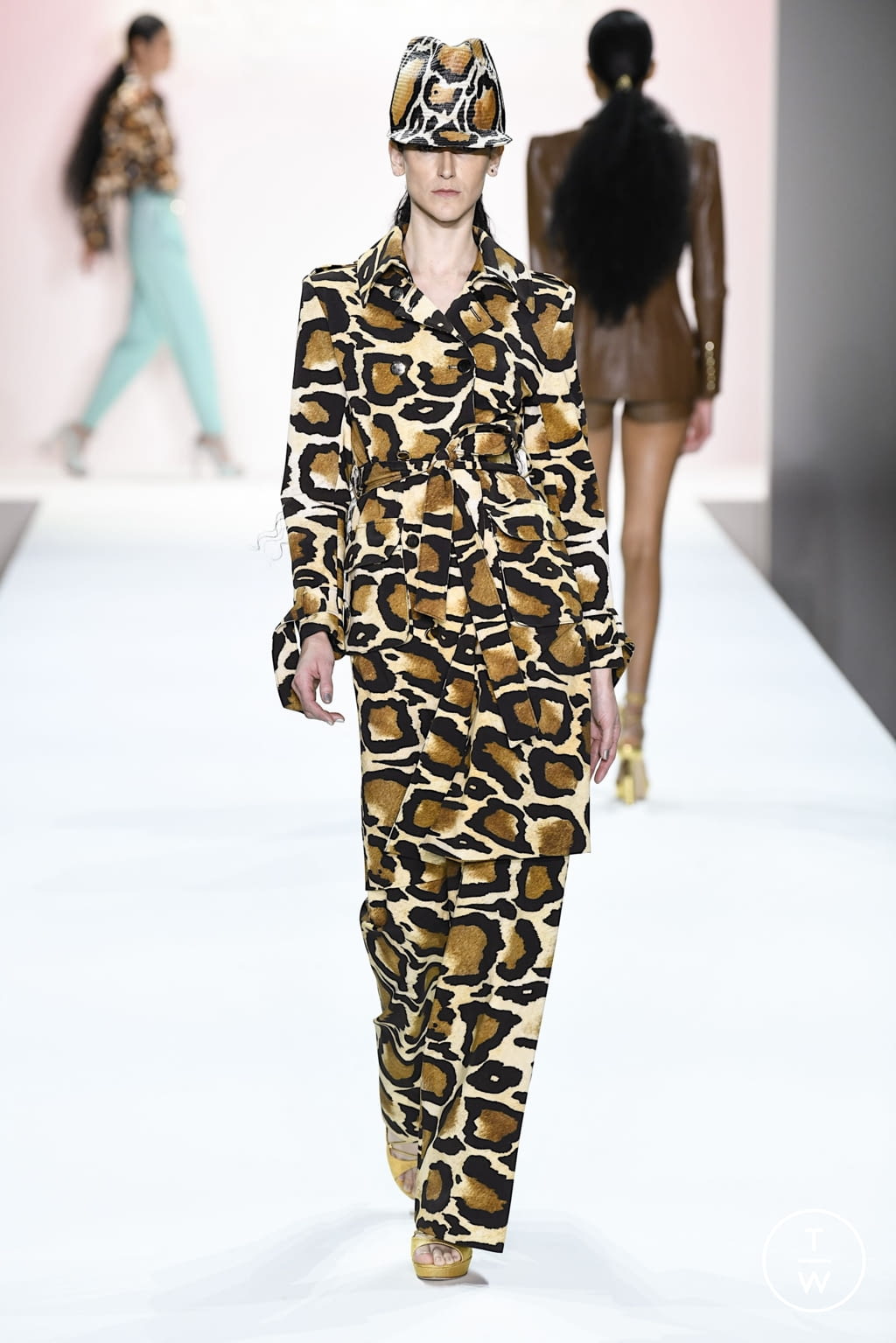 Fashion Week New York Spring/Summer 2022 look 12 from the Sergio Hudson collection womenswear