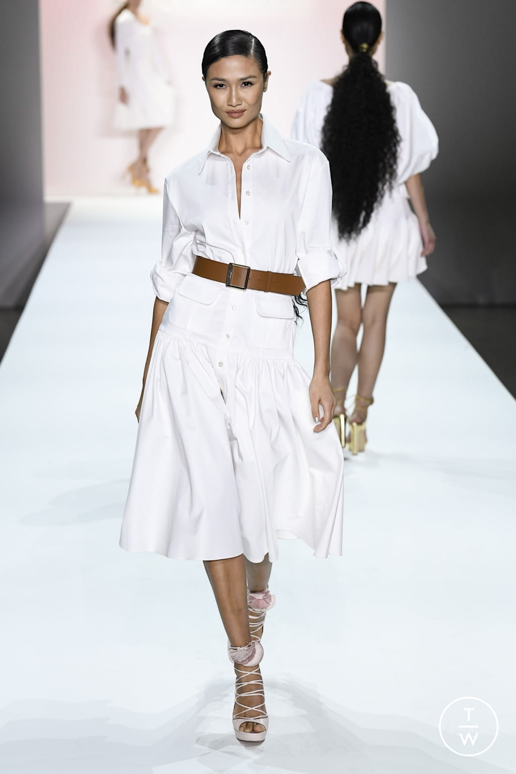 Fashion Week New York Spring/Summer 2022 look 44 from the Sergio Hudson collection womenswear
